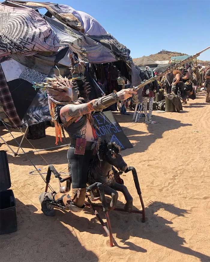 30 Apocalyptic Pics From The 'Wasteland Weekend' Where Costumes Are Mandatory