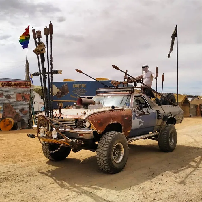 30 Apocalyptic Pics From The 'Wasteland Weekend' Where Costumes Are Mandatory
