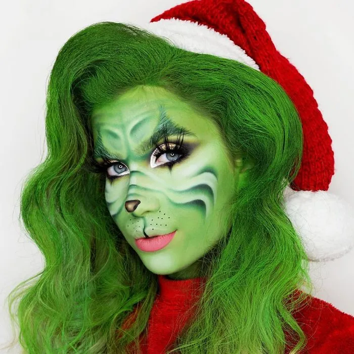16 Y.O. And 18 Y.O. Sisters Are Taking Makeup To The Next Level And Here Are Their 30 Mind-Blowing Transformations