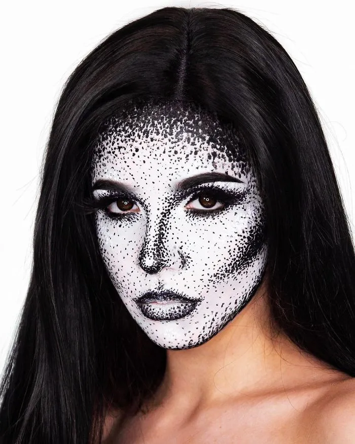 16 Y.O. And 18 Y.O. Sisters Are Taking Makeup To The Next Level And Here Are Their 30 Mind-Blowing Transformations