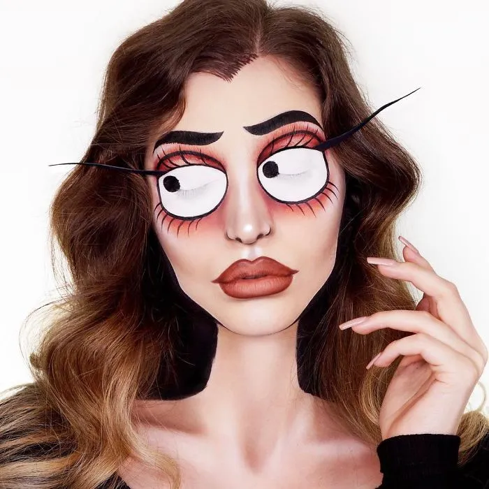 16 Y.O. And 18 Y.O. Sisters Are Taking Makeup To The Next Level And Here Are Their 30 Mind-Blowing Transformations