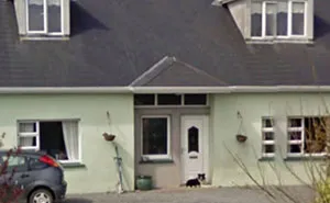 16 People Who Found Their Loved Ones On Google Street View And It Warmed Their Hearts