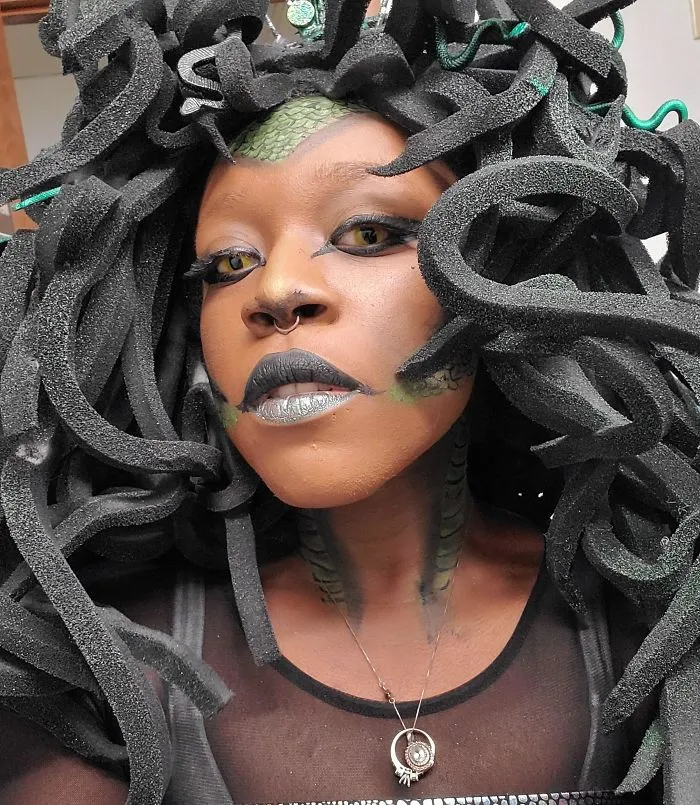 Mi primer disfraz hecho a mano, Medusa