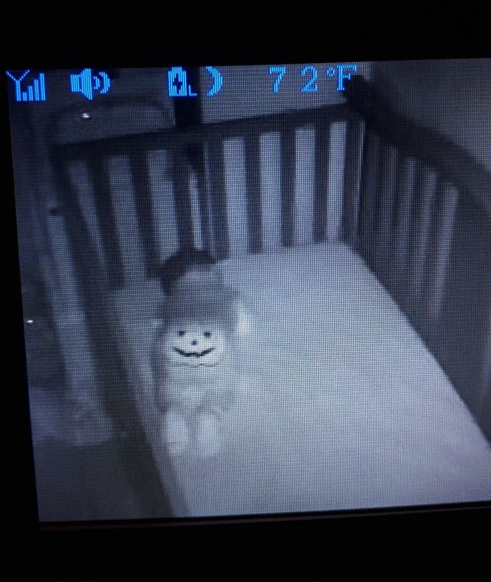 Le puse a mi hijo un pijama de Halloween y casi me da un infarto al mirar a las 2 de la mañana