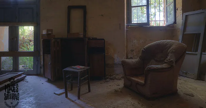I Found A Well-Preserved Abandoned Monastery In Italy And Captured Its Atmosphere In 27 Photos