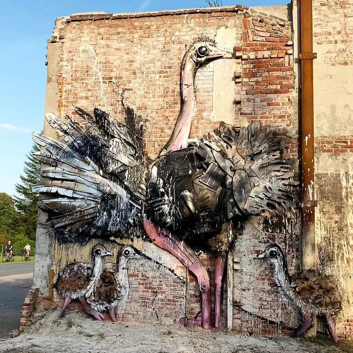 Artist Turns Trash Into Animals To Remind Us About Pollution (30 New Pics)