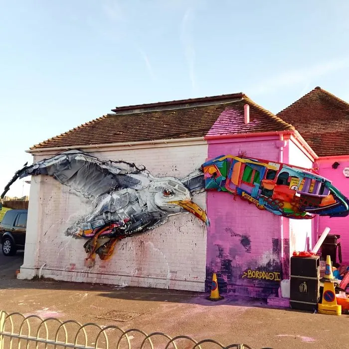 Artist Turns Trash Into Animals To Remind Us About Pollution (30 New Pics)