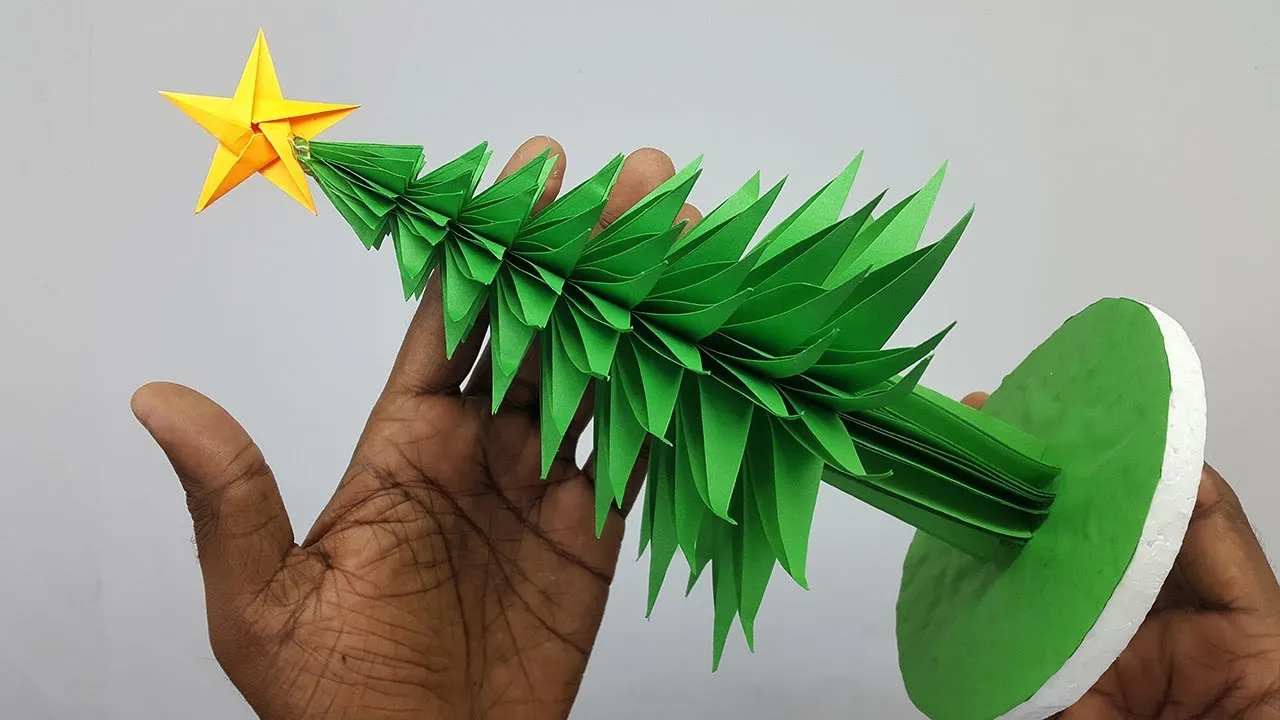 3D Paper Christmas Tree Making DIY Tutorial | How To Make A 3D Paper Xmas Tree