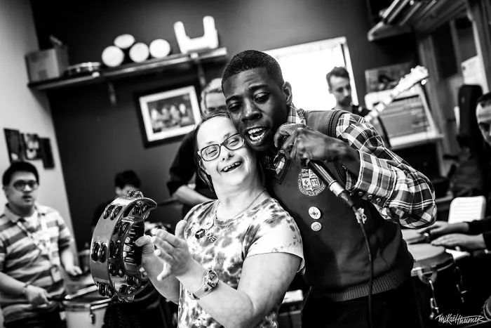 I Photograph Artists That Prove Disability Is Not A Thing In Art (40 Pics)