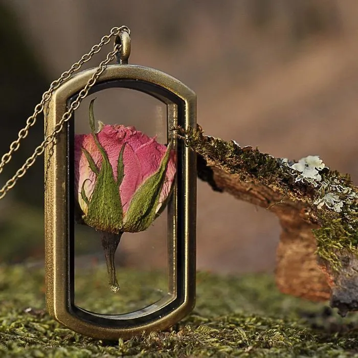 I Create Resin Jewelry With Flowers And Other Pieces Of Nature (50 Pics)