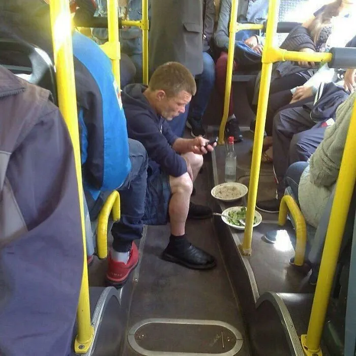 This Instagram Account Collects Funny And Strange Things Spotted On Public Transport (40 Pics)