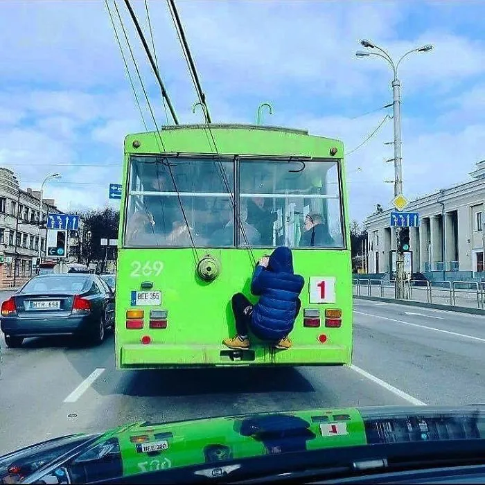 This Instagram Account Collects Funny And Strange Things Spotted On Public Transport (40 Pics)
