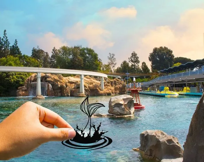 I Travel Around Disneylands Around The World To Hold Up Paper Cut-Outs Of Famous Characters And Scenes (86 Pics)