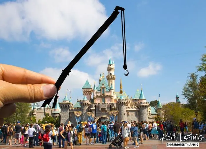 I Travel Around Disneylands Around The World To Hold Up Paper Cut-Outs Of Famous Characters And Scenes (86 Pics)