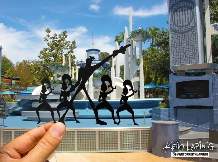 I Travel Around Disneylands Around The World To Hold Up Paper Cut-Outs Of Famous Characters And Scenes (86 Pics)