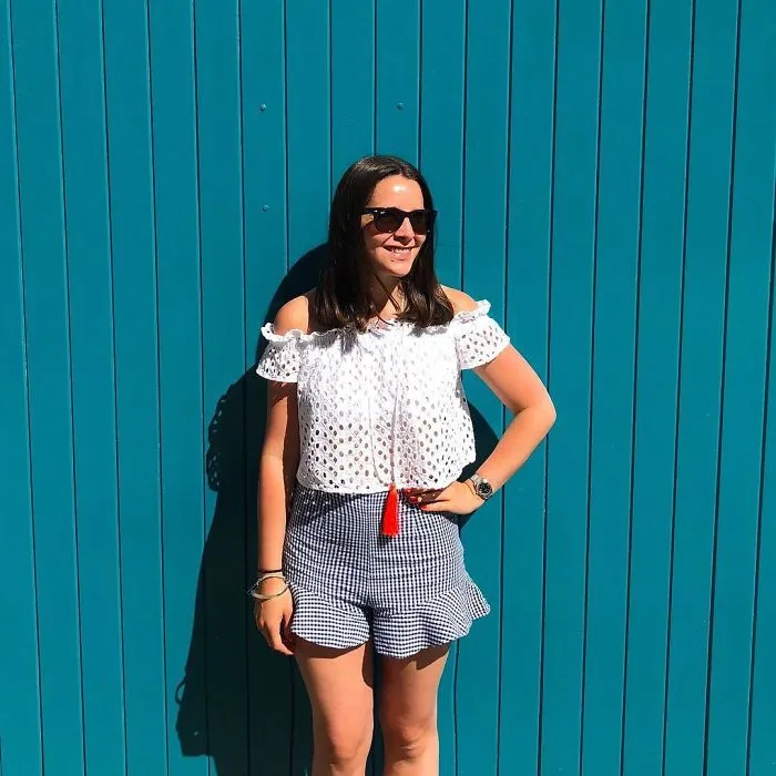 Woman Posts Outfit Pics Her Boyfriend Hates, Captions Each One With A Quote From Him (30 Pics)