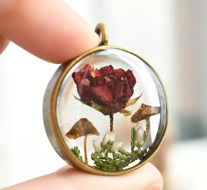 I Create Resin Jewelry With Flowers And Other Pieces Of Nature (50 Pics)
