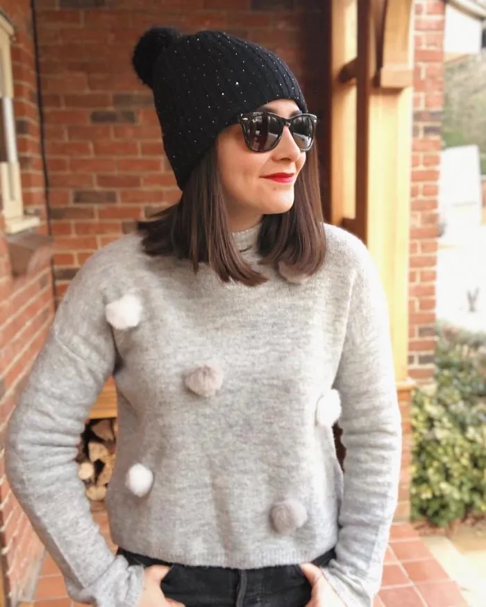 Woman Posts Outfit Pics Her Boyfriend Hates, Captions Each One With A Quote From Him (30 Pics)