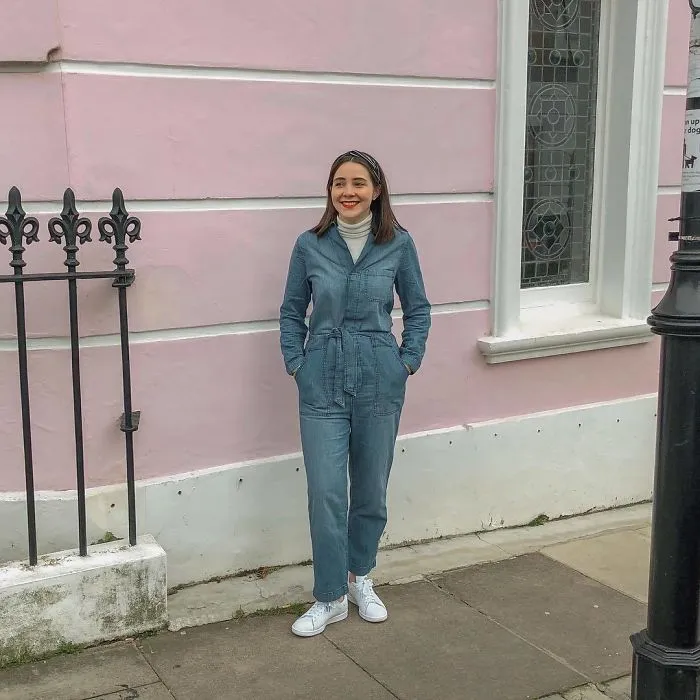 Woman Posts Outfit Pics Her Boyfriend Hates, Captions Each One With A Quote From Him (30 Pics)