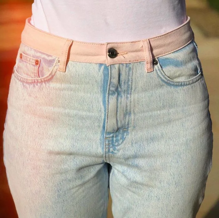 Woman Posts Outfit Pics Her Boyfriend Hates, Captions Each One With A Quote From Him (30 Pics)