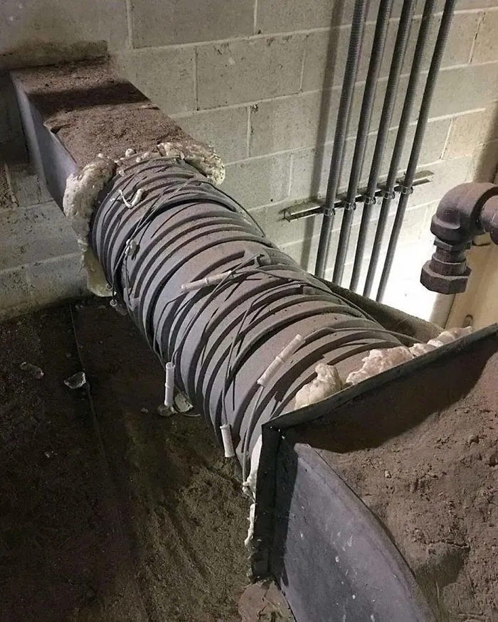 Guy Finds The Worst Construction Fails And 'Justifies' Them With Hilarious Captions (30 Pics)