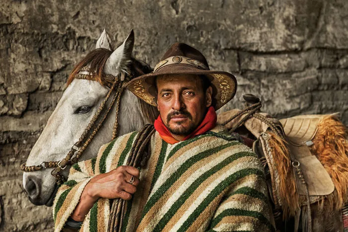 30 Photographs That Explore The Relationship Between Animals And Humans By Steve McCurry