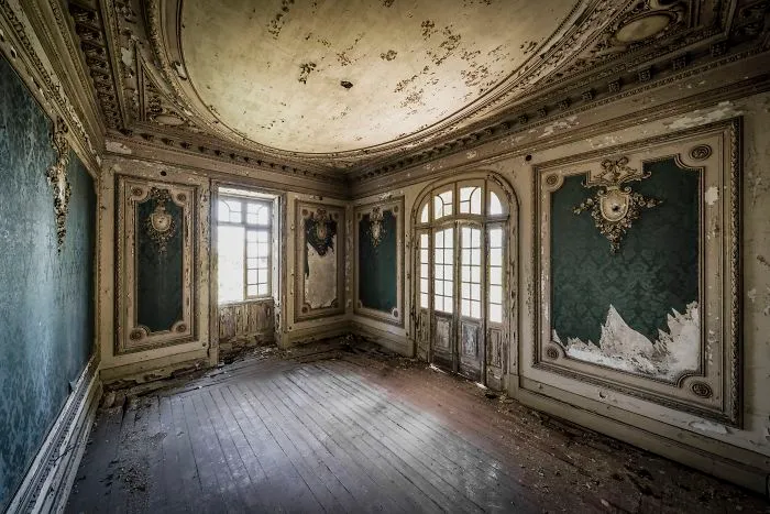 Mansion In Portugal With Beautiful Detailing