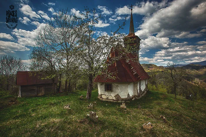 19 Pictures I Took Of Abandoned Places In The Apuseni Mountains