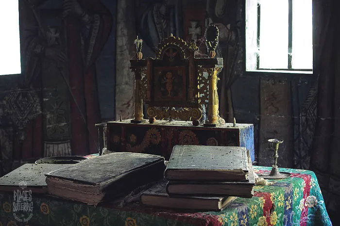 19 Pictures I Took Of Abandoned Places In The Apuseni Mountains