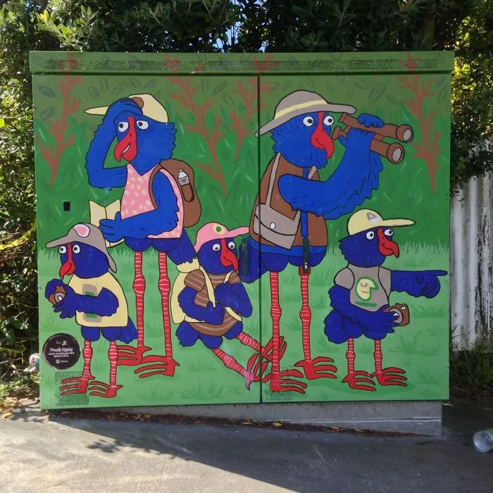 Native Pukeko By Tom Wallace