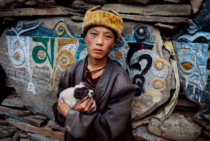 30 Photographs That Explore The Relationship Between Animals And Humans By Steve McCurry