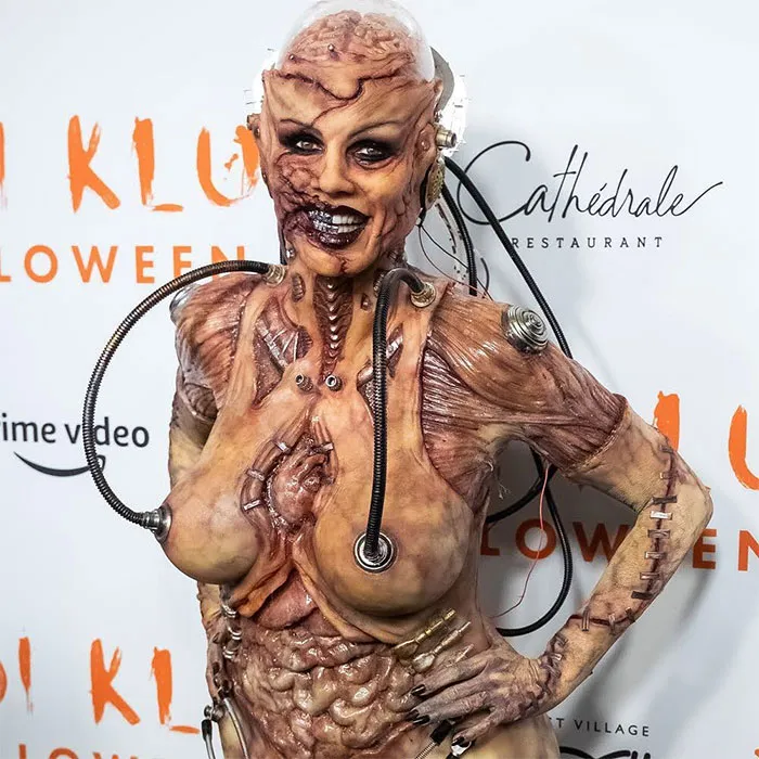 Heidi Klum Como Alien