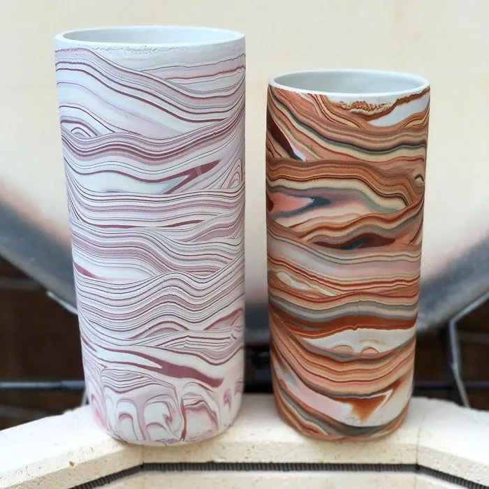 This Artist Carves Pottery And Reveals Unexpected Layers Of Colors Underneath