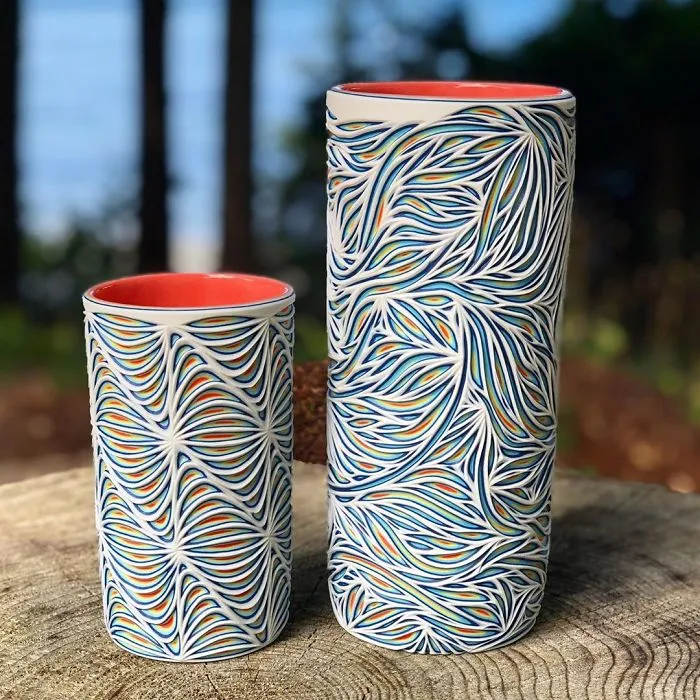 This Artist Carves Pottery And Reveals Unexpected Layers Of Colors Underneath