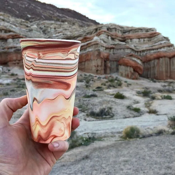 This Artist Carves Pottery And Reveals Unexpected Layers Of Colors Underneath