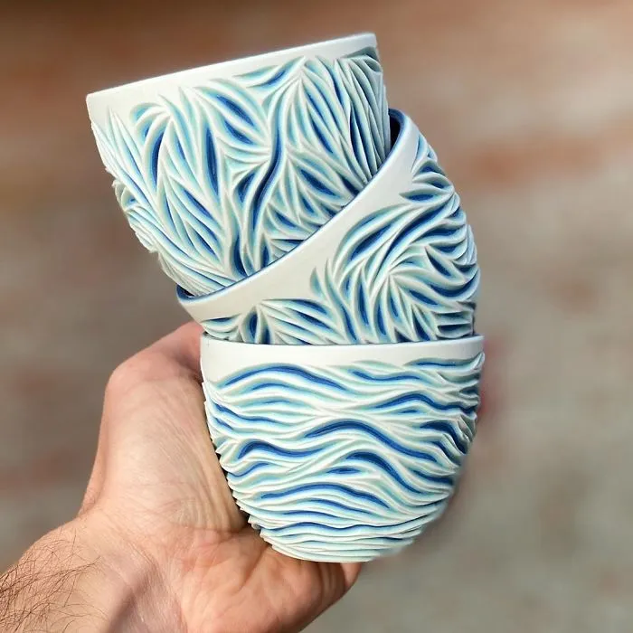 This Artist Carves Pottery And Reveals Unexpected Layers Of Colors Underneath