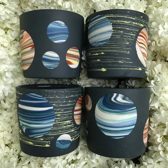 This Artist Carves Pottery And Reveals Unexpected Layers Of Colors Underneath
