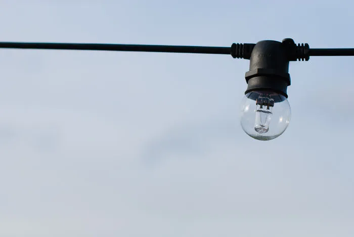 Thomas Edison Did Not Invent The Light Bulb