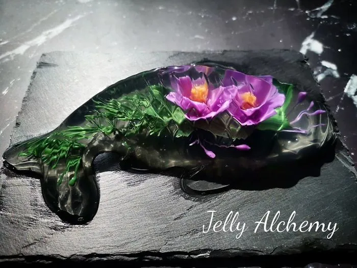 I Run A 3D Jelly Cake Business Called Jelly Alchemy Where I Hand-Craft Jelly Cakes With Intricate Designs In Them (35 New Pics)