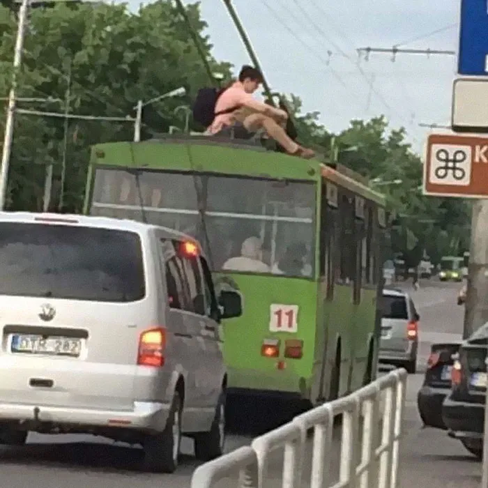 This Instagram Account Collects Funny And Strange Things Spotted On Public Transport (40 Pics)