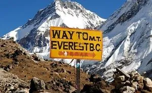 Dancing Clouds In The Himalayas | Everest Base Camp Trek 2019 - Timelapse