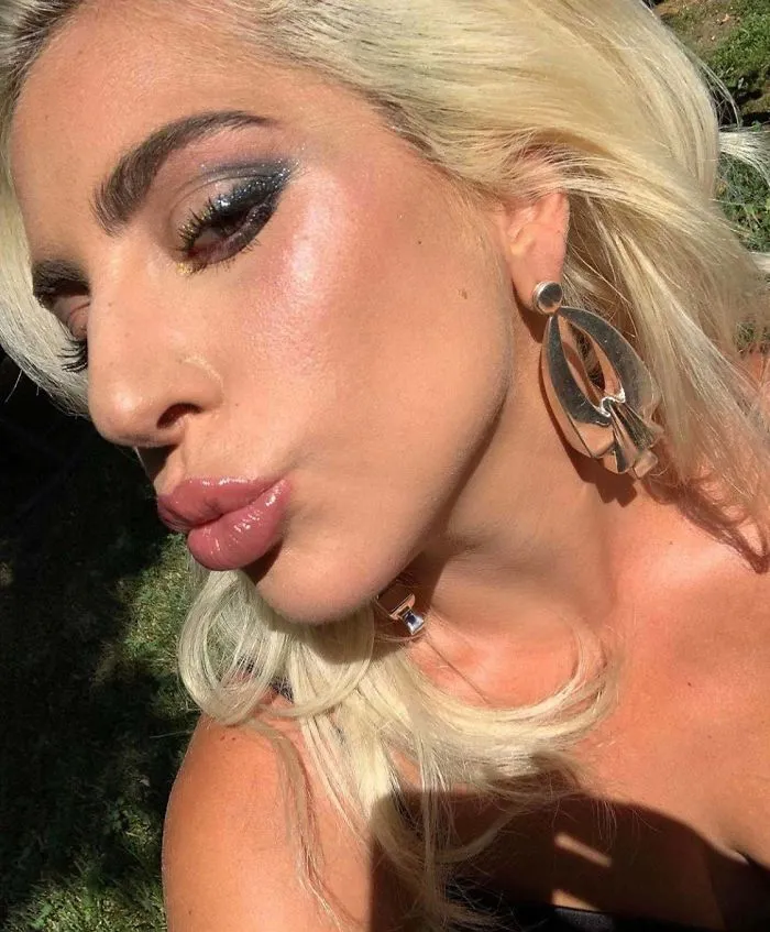 Refreshing To See A Celebrity Who Doesn't Airbrush Their Pictures!