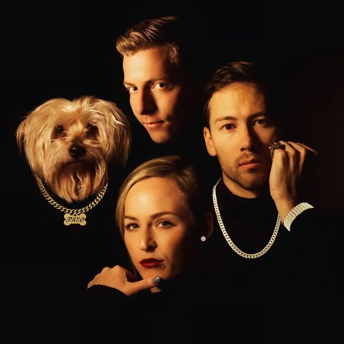 This Year's Christmas Card With The Roommates Turned Out Better Than The Expected