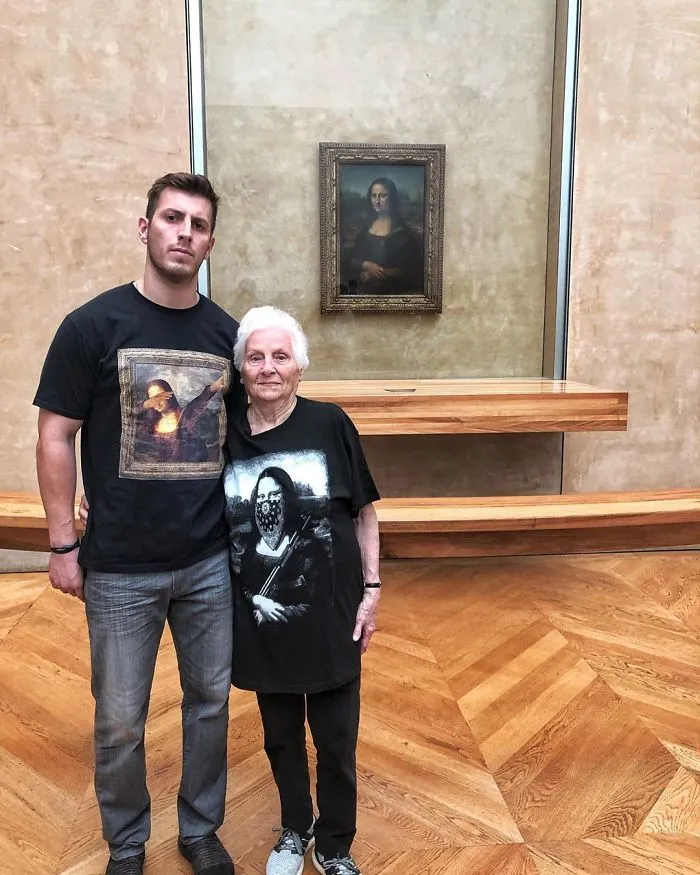 Esta abuela de 93 años y su nieto se visten con ridículos disfraces y a la gente le encanta (30 fotos)