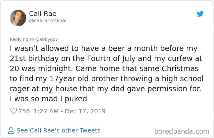 30 People Share Stories About How Their Parents Treated Them Vs. Their Younger Siblings