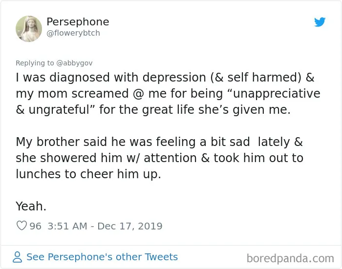 30 People Share Stories About How Their Parents Treated Them Vs. Their Younger Siblings