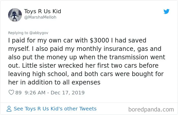 30 People Share Stories About How Their Parents Treated Them Vs. Their Younger Siblings