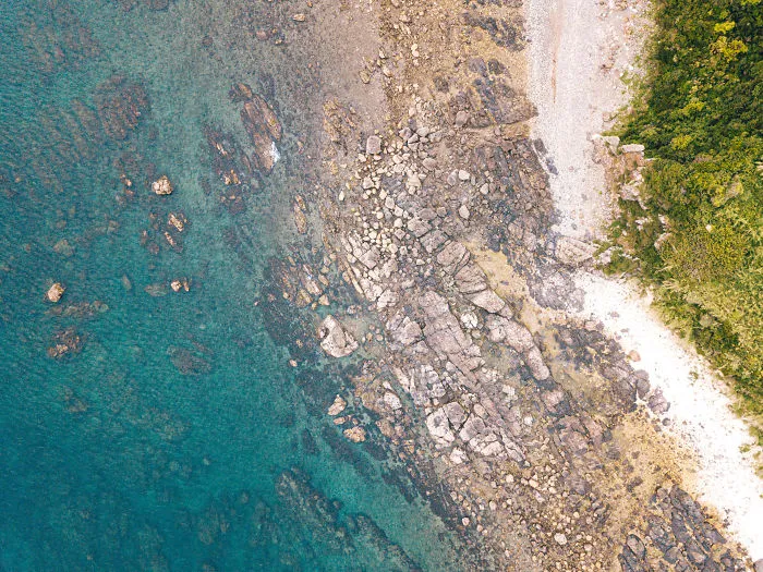 Shiroiwazaki Beach