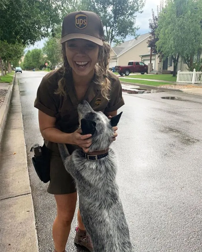 Turns Out, UPS Drivers Have A Facebook Group About Dogs They Meet On Their Routes, And It Will Make Your Day