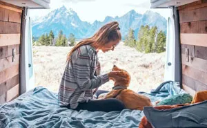 24-Year-Old Dumps Her Boyfriend, Quits Her Job, And Now Is Living The Van Life With Her Dog